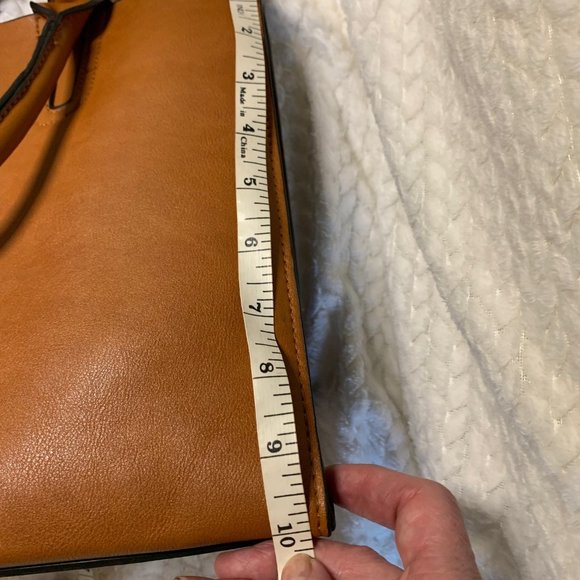 Handbag with shoulder strap Tan - Picture 14 of 16